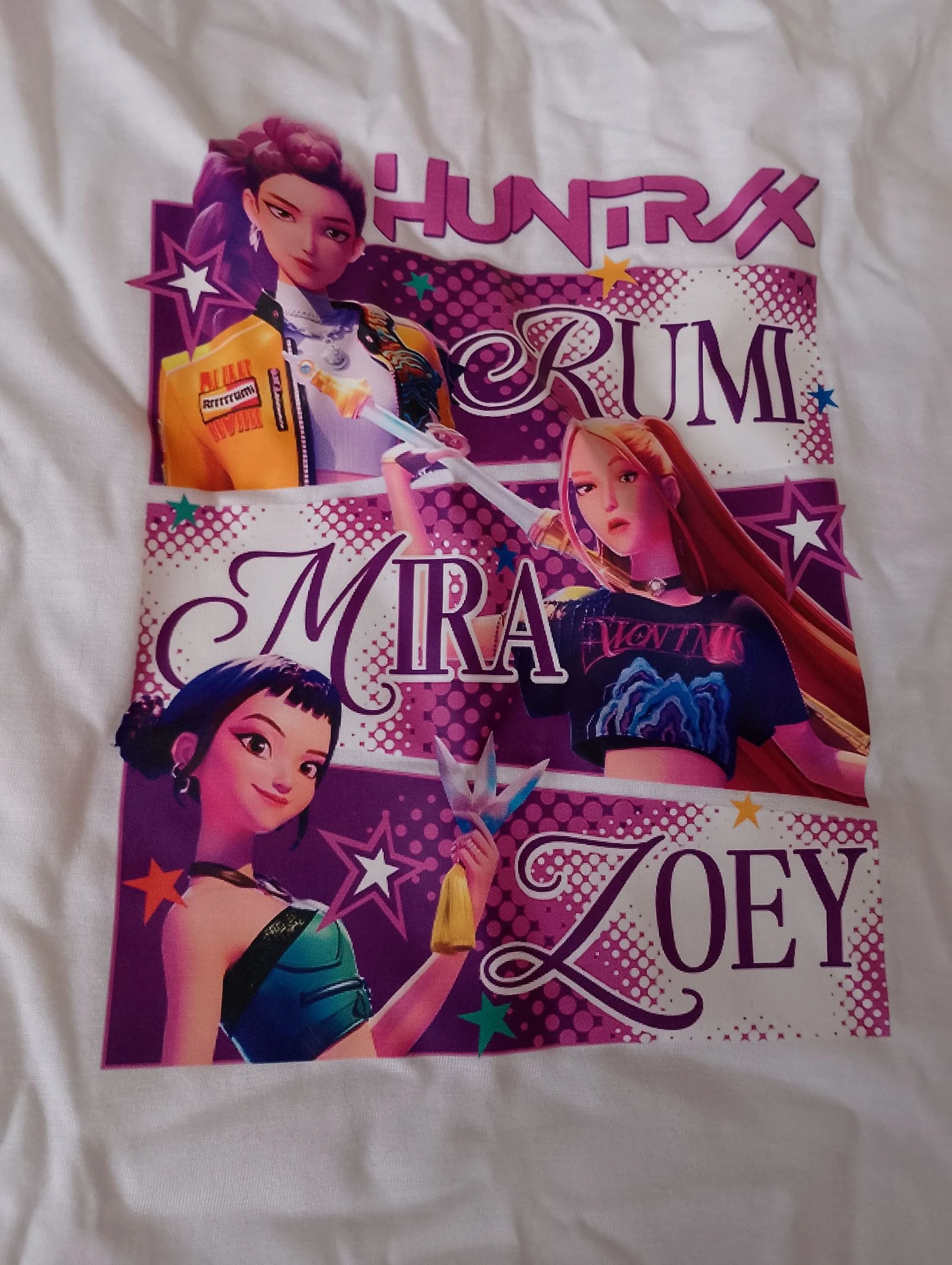 Camiseta infantil branca Huntrix estampada Kpop 6 - 8 anos nova – photo 3